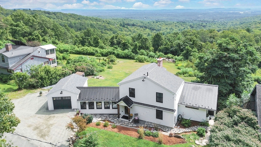 58 North Rd, Montgomery, Massachusetts, 3 Bedrooms Bedrooms, 7 Rooms Rooms,2 BathroomsBathrooms,Residential,For Sale,North Rd,73424957