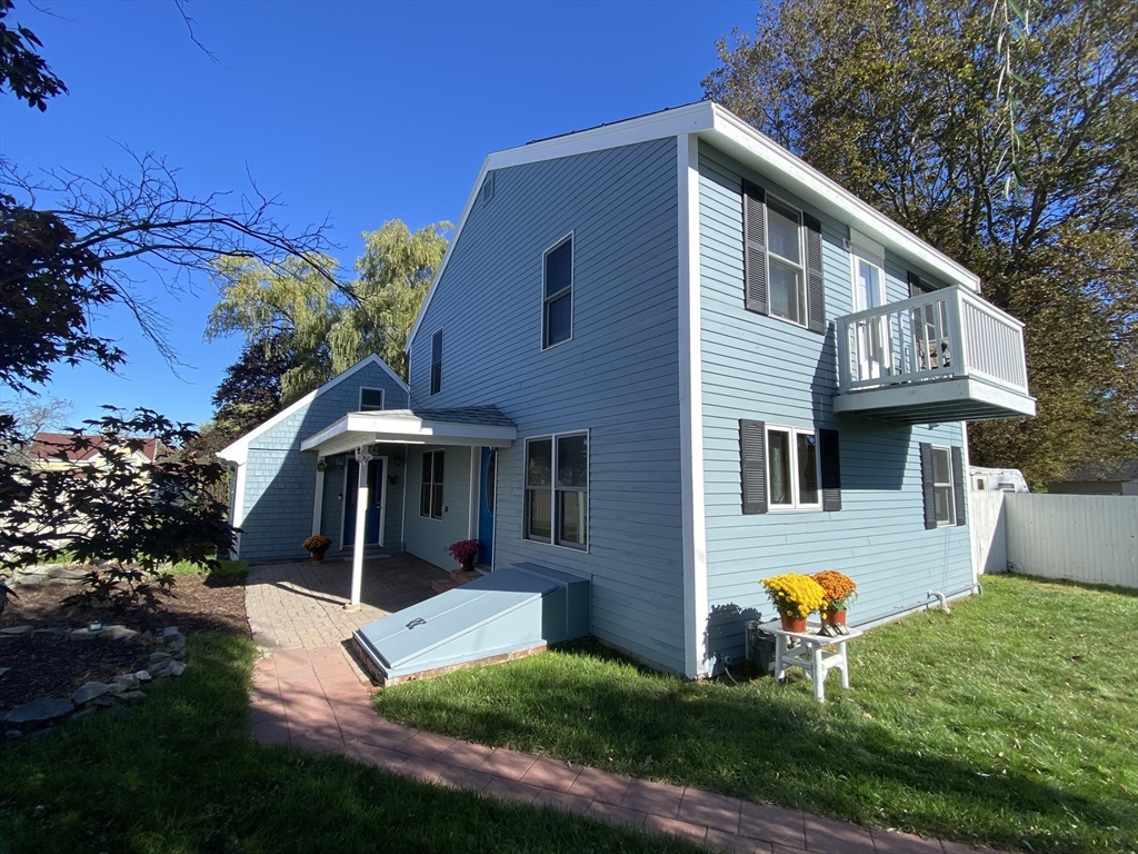 1 Warren, Salisbury, Massachusetts, 3 Bedrooms Bedrooms, 5 Rooms Rooms,1 BathroomBathrooms,Residential,For Sale,Warren,73434557