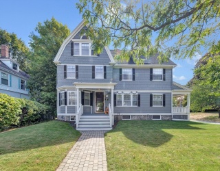 112 Church St, Winchester, Massachusetts, 8 Bedrooms Bedrooms, 14 Rooms Rooms,2.5 BathroomsBathrooms,Residential Income,For Sale,Church St,73433062