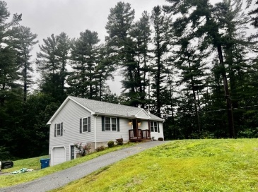 148 Frost Rd, Tyngsborough, Massachusetts, 2 Bedrooms Bedrooms, 4 Rooms Rooms,1 BathroomBathrooms,Residential Lease,For Rent,Frost Rd,73428055 148 Frost Rd, Tyngsborough, Massachusetts, 2 Bedrooms Bedrooms, 4 Rooms Rooms,1 BathroomBathrooms,Residential Lease,For Rent,Frost Rd,73428055