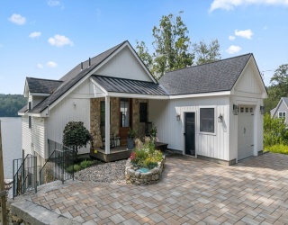 182 Manchaug Rd, Sutton, Massachusetts, 3 Bedrooms Bedrooms, 6 Rooms Rooms,3.5 BathroomsBathrooms,Residential,For Sale,Manchaug Rd,73425202