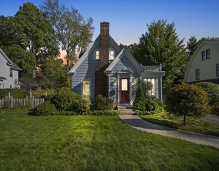 115 Caseland St, Springfield, Massachusetts, 3 Bedrooms Bedrooms, 6 Rooms Rooms,2 BathroomsBathrooms,Residential,For Sale,Caseland St,73436836