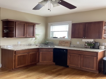 470 E 6th St, Boston, Massachusetts, 3 Bedrooms Bedrooms, 7 Rooms Rooms,2 BathroomsBathrooms,Residential Income,For Sale,E 6th St,73414658