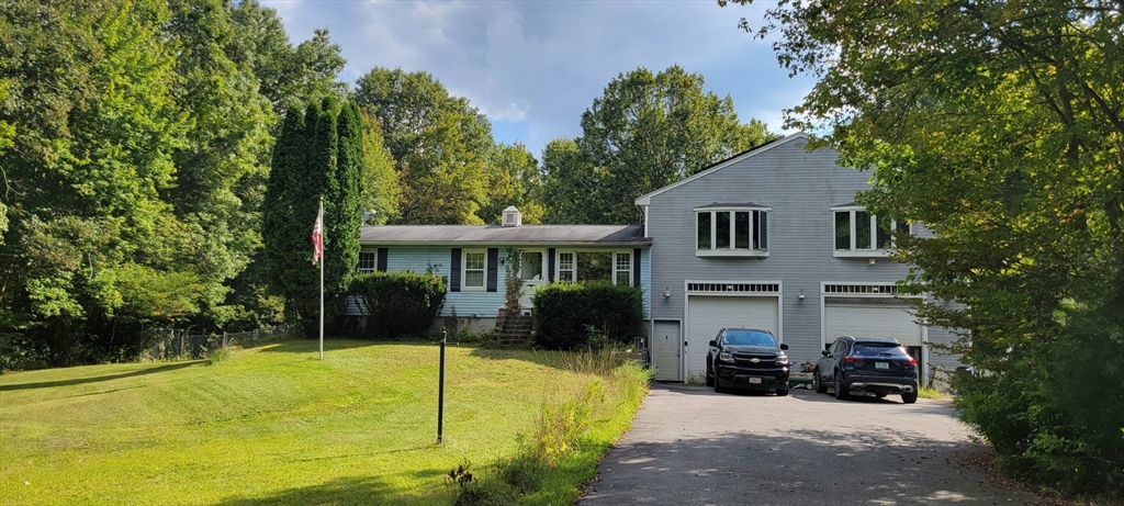 1401 Tremont St, Dighton, Massachusetts, 4 Bedrooms Bedrooms, 5 Rooms Rooms,2 BathroomsBathrooms,Residential,For Sale,Tremont St,73433833