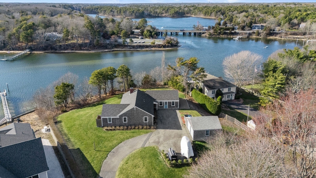 30 Captain Nickerson Ln, Dennis, Massachusetts, 4 Bedrooms Bedrooms, 10 Rooms Rooms,2.5 BathroomsBathrooms,Residential,For Sale,Captain Nickerson Ln,73363290