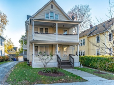 42-44 Narragansett St, Springfield, Massachusetts, 8 Bedrooms Bedrooms, 19 Rooms Rooms,3 BathroomsBathrooms,Residential Income,For Sale,Narragansett St,73423749