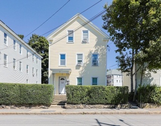 69 Lake St, Webster, Massachusetts, 6 Bedrooms Bedrooms, 14 Rooms Rooms,3 BathroomsBathrooms,Residential Income,For Sale,Lake St,73425475