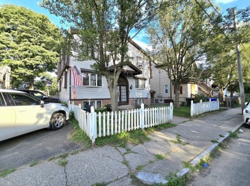 51-53 Lansing Pl, Springfield, Massachusetts, 4 Bedrooms Bedrooms, 10 Rooms Rooms,3 BathroomsBathrooms,Residential Income,For Sale,Lansing Pl,73421138