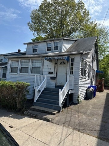 130 Greenfield Rd, Boston, Massachusetts, 3 Bedrooms Bedrooms, 8 Rooms Rooms,2 BathroomsBathrooms,Residential Income,For Sale,Greenfield Rd,73376793