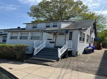 130 Greenfield Rd, Boston, Massachusetts, 3 Bedrooms Bedrooms, 8 Rooms Rooms,2 BathroomsBathrooms,Residential Income,For Sale,Greenfield Rd,73376793
