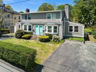 69 Hartford, Newton, Massachusetts, 3 Bedrooms Bedrooms, 6 Rooms Rooms,1.5 BathroomsBathrooms,Residential Lease,For Rent,Hartford,73445230