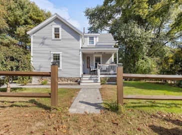 39 Burley St, Danvers, Massachusetts, 2 Bedrooms Bedrooms, 6 Rooms Rooms,1 BathroomBathrooms,Residential Lease,For Rent,Burley St,73450255 39 Burley St, Danvers, Massachusetts, 2 Bedrooms Bedrooms, 6 Rooms Rooms,1 BathroomBathrooms,Residential Lease,For Rent,Burley St,73450255