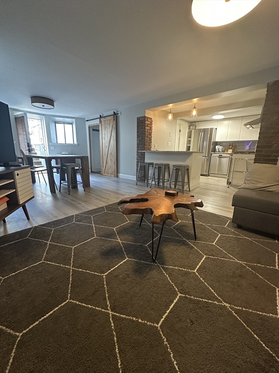 122 Trowbridge St, Cambridge, Massachusetts, 2 Bedrooms Bedrooms, 5 Rooms Rooms,1 BathroomBathrooms,Residential Lease,For Rent,Trowbridge St,73411516