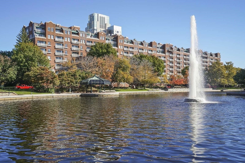 4 Canal Park, Cambridge, Massachusetts, 2 Bedrooms Bedrooms, 4 Rooms Rooms,2 BathroomsBathrooms,Residential Lease,For Rent,Canal Park,73446415