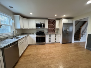 22 Water Street, North Andover, Massachusetts, 3 Bedrooms Bedrooms, 6 Rooms Rooms,1.5 BathroomsBathrooms,Residential Lease,For Rent,Water Street,73412526 22 Water Street, North Andover, Massachusetts, 3 Bedrooms Bedrooms, 6 Rooms Rooms,1.5 BathroomsBathrooms,Residential Lease,For Rent,Water Street,73412526