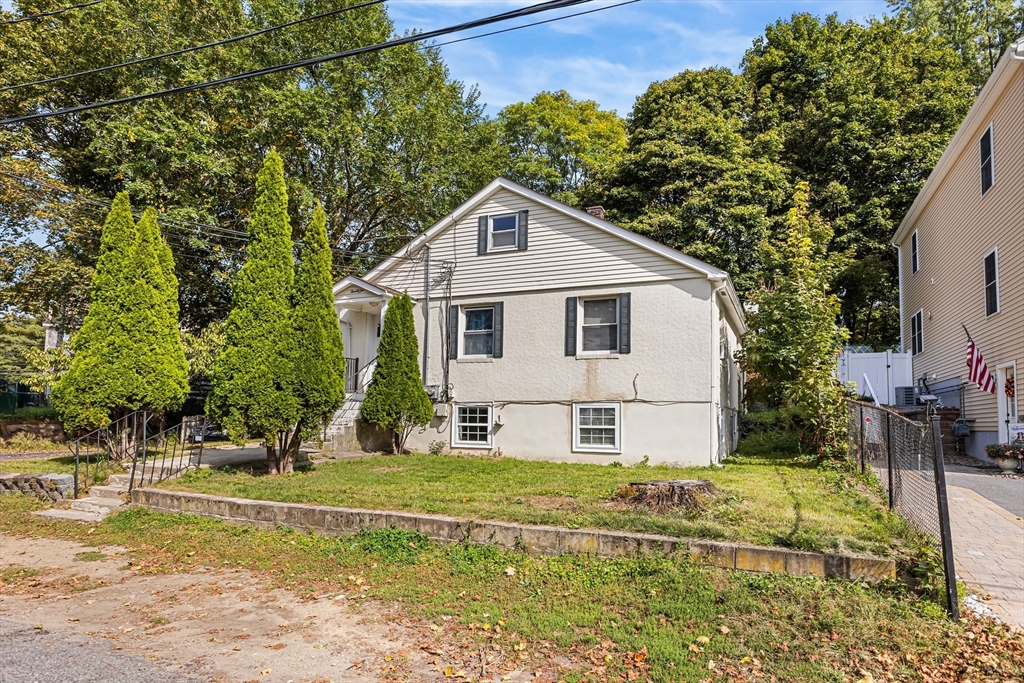 26 Wilde Ave, Framingham, Massachusetts, 4 Bedrooms Bedrooms, 10 Rooms Rooms,2 BathroomsBathrooms,Residential Income,For Sale,Wilde Ave,73438518