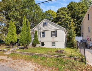 26 Wilde Ave, Framingham, Massachusetts, 4 Bedrooms Bedrooms, 10 Rooms Rooms,2 BathroomsBathrooms,Residential Income,For Sale,Wilde Ave,73438518