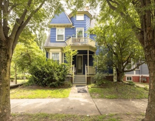 182 Adelaide Ave, Providence, Rhode Island, 2 Bedrooms Bedrooms, 5 Rooms Rooms,1 BathroomBathrooms,Residential,For Sale,Adelaide Ave,73414558