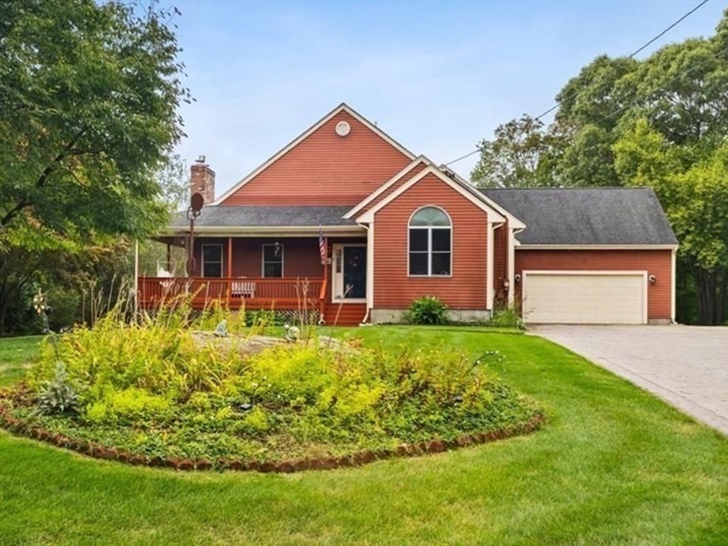 1 Faria Farm Road, Berkley, Massachusetts, 3 Bedrooms Bedrooms, 6 Rooms Rooms,2 BathroomsBathrooms,Residential,For Sale,Faria Farm Road,73431160