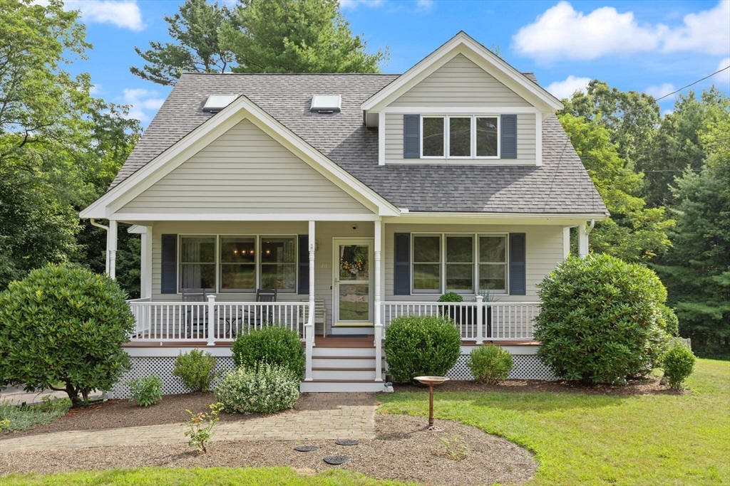 40 Ray Rd, Wrentham, Massachusetts, 3 Bedrooms Bedrooms, 7 Rooms Rooms,3 BathroomsBathrooms,Residential,For Sale,Ray Rd,73418978