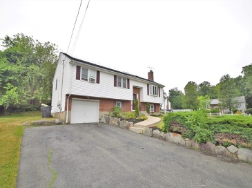 3 Blanchard St, Avon, Massachusetts, 3 Bedrooms Bedrooms, 7 Rooms Rooms,2.5 BathroomsBathrooms,Residential,For Sale,Blanchard St,73402699 3 Blanchard St, Avon, Massachusetts, 3 Bedrooms Bedrooms, 7 Rooms Rooms,2.5 BathroomsBathrooms,Residential,For Sale,Blanchard St,73402699