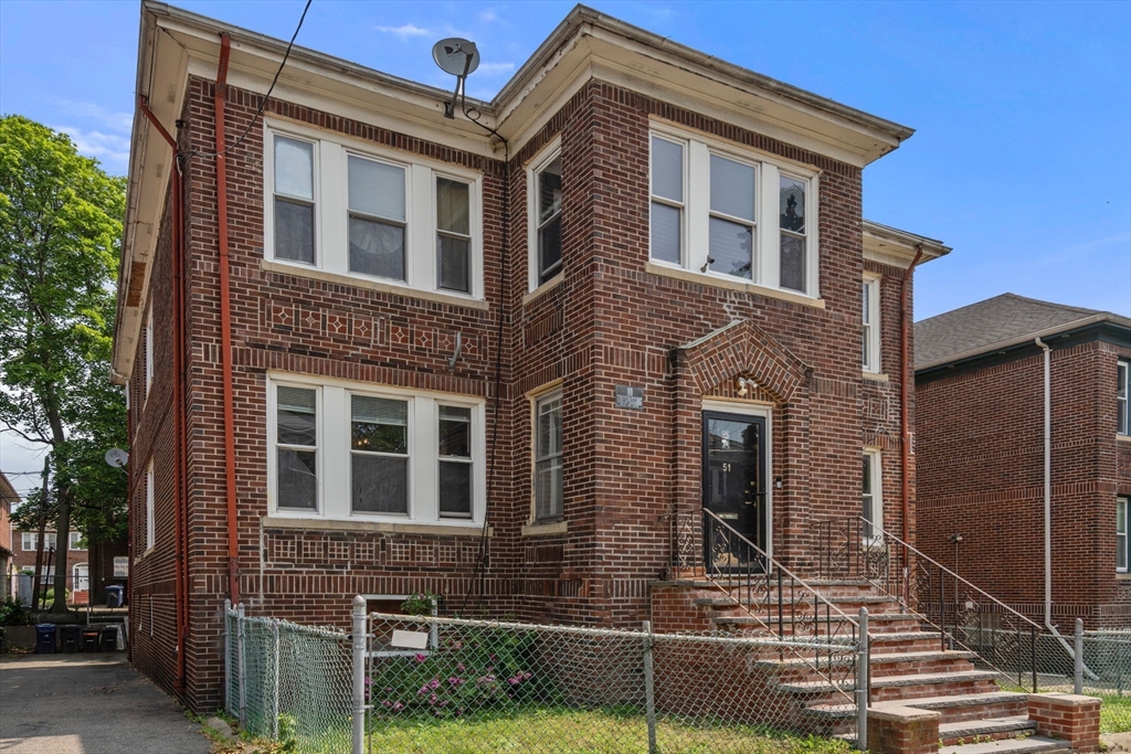 51 Pasadena Rd, Boston, Massachusetts, 6 Bedrooms Bedrooms, 12 Rooms Rooms,2 BathroomsBathrooms,Residential Income,For Sale,Pasadena Rd,73405837