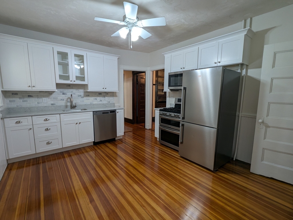 75 Adams St, Boston, Massachusetts, 2 Bedrooms Bedrooms, 6 Rooms Rooms,1 BathroomBathrooms,Residential Lease,For Rent,Adams St,73420399