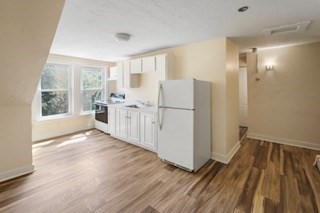 114 Appleton St, Lowell, Massachusetts, 1 Bedroom Bedrooms, 2 Rooms Rooms,1 BathroomBathrooms,Residential Lease,For Rent,Appleton St,73437248