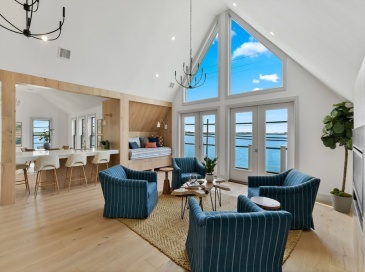 87 Dorchester St, Quincy, Massachusetts, 3 Bedrooms Bedrooms, 14 Rooms Rooms,3.5 BathroomsBathrooms,Residential,For Sale,Dorchester St,73374241