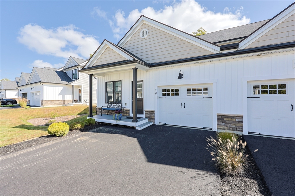 47 Compass Point Dr, Douglas, Massachusetts, 3 Bedrooms Bedrooms, 5 Rooms Rooms,2.5 BathroomsBathrooms,Residential,For Sale,Compass Point Dr,73434846