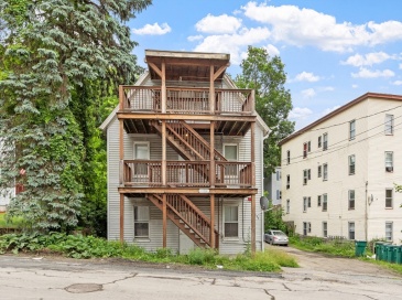 376 Elm St, Fitchburg, Massachusetts, 6 Bedrooms Bedrooms, 12 Rooms Rooms,3 BathroomsBathrooms,Residential Income,For Sale,Elm St,73394267