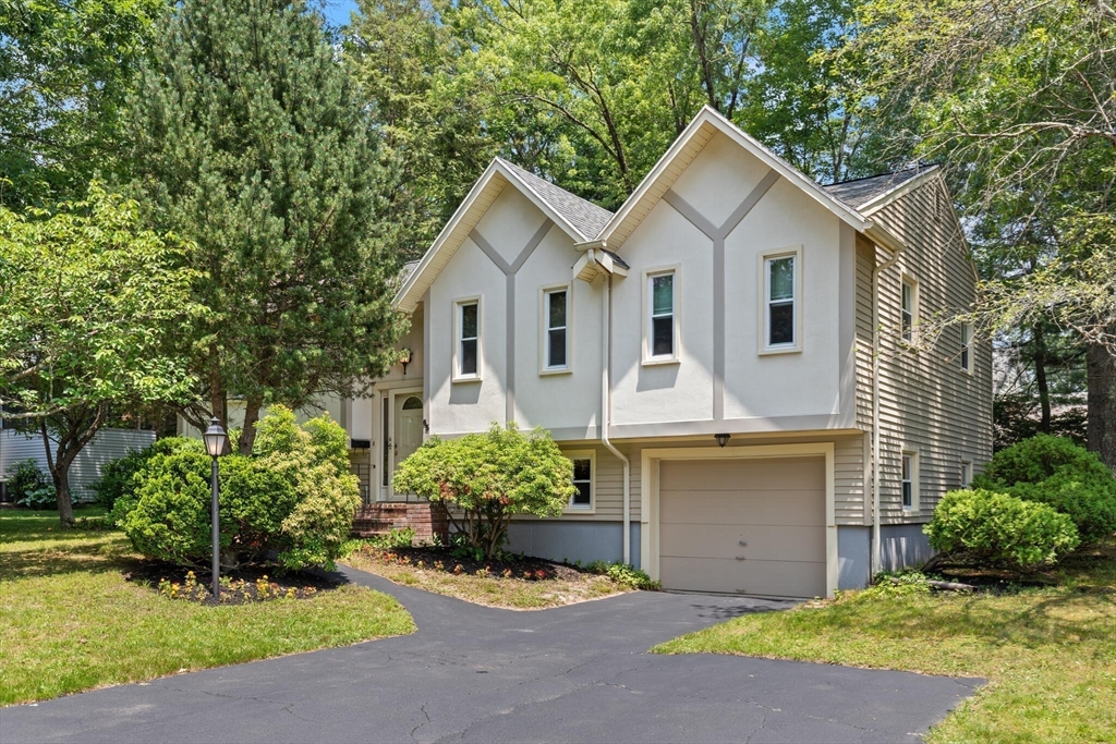 65 Margery Road, Brockton, Massachusetts, 3 Bedrooms Bedrooms, 7 Rooms Rooms,2 BathroomsBathrooms,Residential,For Sale,Margery Road,73399610