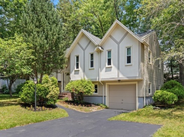 65 Margery Road, Brockton, Massachusetts, 3 Bedrooms Bedrooms, 7 Rooms Rooms,2 BathroomsBathrooms,Residential,For Sale,Margery Road,73399610