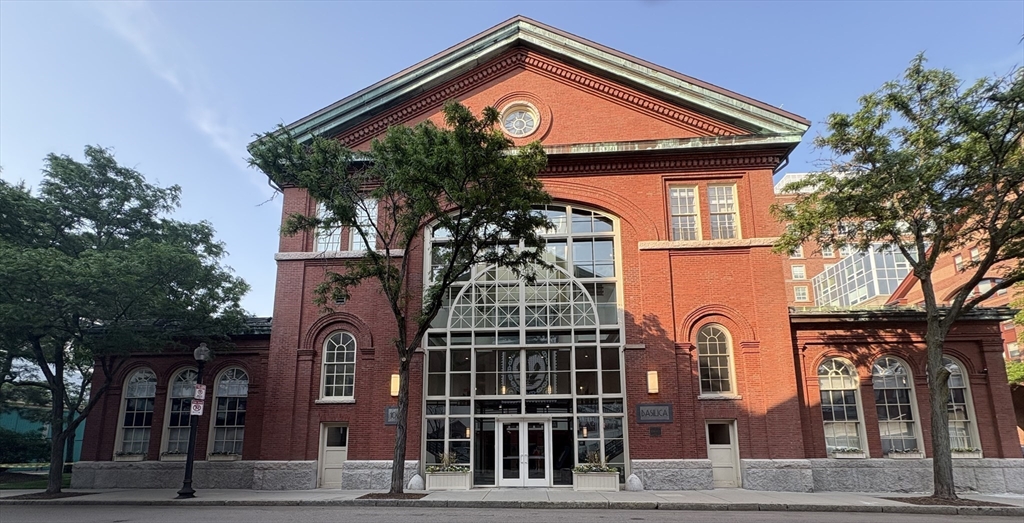 106 13th St, Boston, Massachusetts, 2 Bedrooms Bedrooms, 4 Rooms Rooms,1 BathroomBathrooms,Residential,For Sale,13th St,73392245