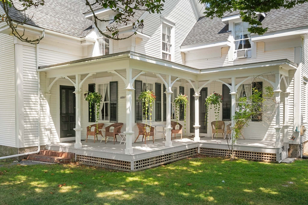 1054 State Road, West Tisbury, Massachusetts, 6 Bedrooms Bedrooms, 10 Rooms Rooms,2 BathroomsBathrooms,Residential,For Sale,State Road,73414147