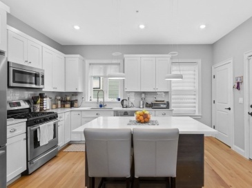 25 Chilcott, Boston, Massachusetts, 3 Bedrooms Bedrooms, 5 Rooms Rooms,2 BathroomsBathrooms,Residential Lease,For Rent,Chilcott,73422669 25 Chilcott, Boston, Massachusetts, 3 Bedrooms Bedrooms, 5 Rooms Rooms,2 BathroomsBathrooms,Residential Lease,For Rent,Chilcott,73422669