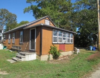 47 Marine Ave, Wareham, Massachusetts, 2 Bedrooms Bedrooms, 5 Rooms Rooms,1 BathroomBathrooms,Residential Lease,For Rent,Marine Ave,73440250