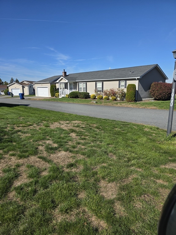 1901 Pheasant Ln., Middleboro, Massachusetts, 2 Bedrooms Bedrooms, 6 Rooms Rooms,2 BathroomsBathrooms,Residential,For Sale,Pheasant Ln.,73442192