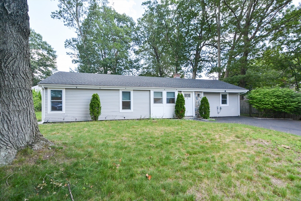 12 Fairfield Ter, Framingham, Massachusetts, 4 Bedrooms Bedrooms, 6 Rooms Rooms,2 BathroomsBathrooms,Residential Lease,For Rent,Fairfield Ter,73441704