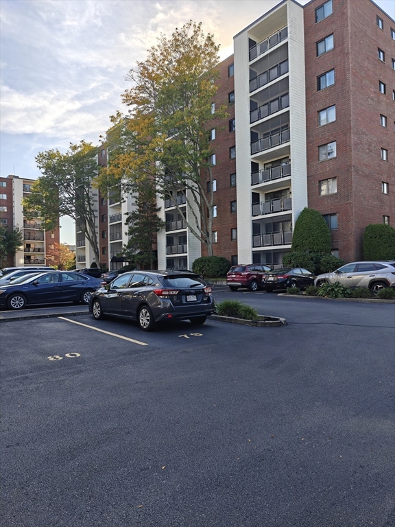 12 Ninth St, Medford, Massachusetts, 2 Bedrooms Bedrooms, 5 Rooms Rooms,2 BathroomsBathrooms,Residential Lease,For Rent,Ninth St,73436091