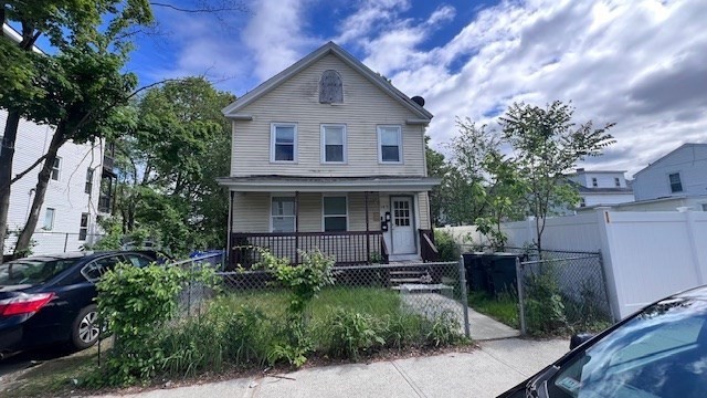 145 Quincy St, Springfield, Massachusetts, 6 Bedrooms Bedrooms, 10 Rooms Rooms,2 BathroomsBathrooms,Residential Income,For Sale,Quincy St,73423917