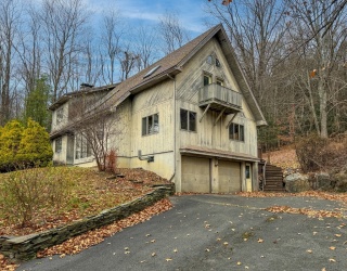 519 Kirchner Rd, Dalton, Massachusetts, 3 Bedrooms Bedrooms, 8 Rooms Rooms,2 BathroomsBathrooms,Residential,For Sale,Kirchner Rd,73407222