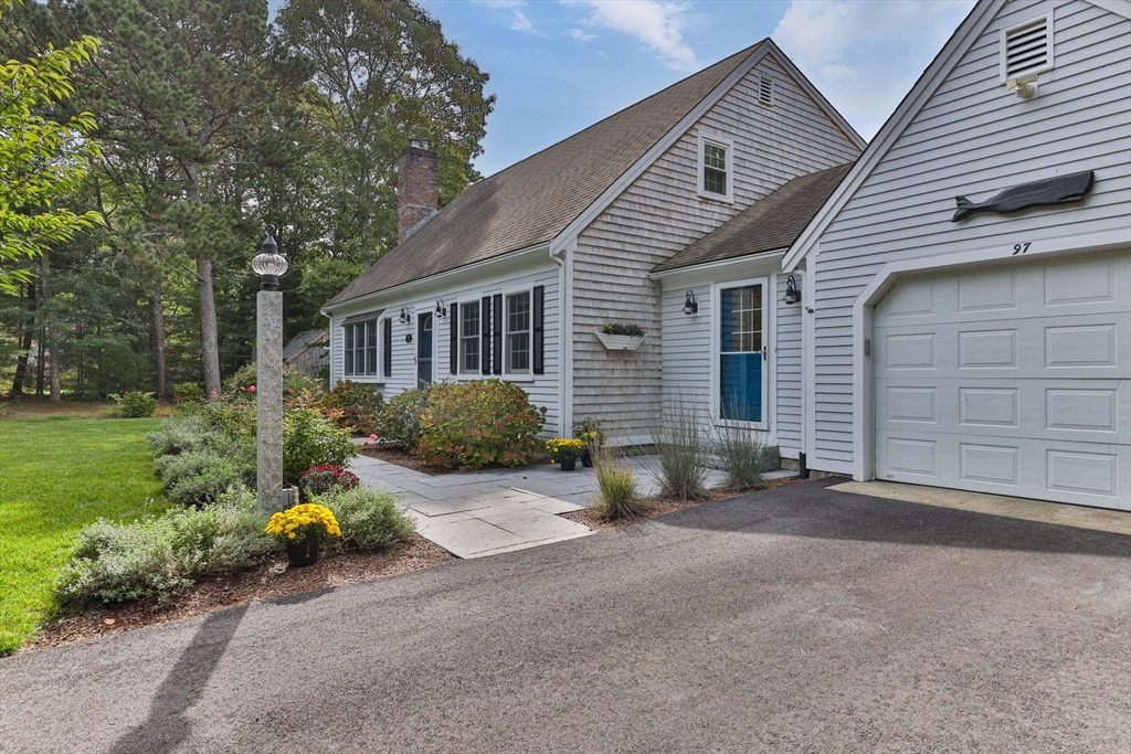 97 Roosevelt Rd, Barnstable, Massachusetts, 3 Bedrooms Bedrooms, 7 Rooms Rooms,2 BathroomsBathrooms,Residential,For Sale,Roosevelt Rd,73438651