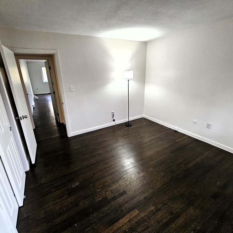 19 Kippy Drive, Newton, Massachusetts, 3 Bedrooms Bedrooms, 8 Rooms Rooms,2 BathroomsBathrooms,Residential Lease,For Rent,Kippy Drive,73431259