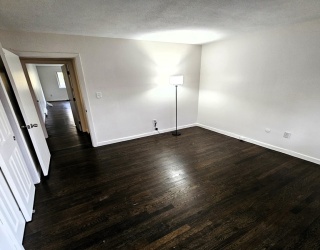 19 Kippy Drive, Newton, Massachusetts, 3 Bedrooms Bedrooms, 8 Rooms Rooms,2 BathroomsBathrooms,Residential Lease,For Rent,Kippy Drive,73431259