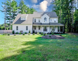 152 Fearing Hill Road, Wareham, Massachusetts, 4 Bedrooms Bedrooms, 9 Rooms Rooms,3 BathroomsBathrooms,Residential,For Sale,Fearing Hill Road,73435607