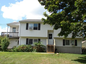 28 Scott Street, Bellingham, Massachusetts, 2 Bedrooms Bedrooms, 4 Rooms Rooms,1 BathroomBathrooms,Residential Lease,For Rent,Scott Street,73430430