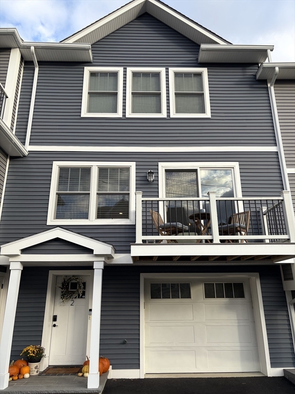 108 Bridge St, Beverly, Massachusetts, 3 Bedrooms Bedrooms, 5 Rooms Rooms,2.5 BathroomsBathrooms,Residential Lease,For Rent,Bridge St,73449836