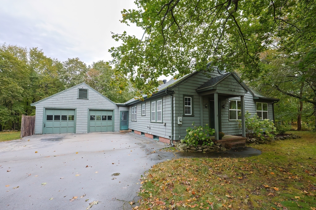 76 Ray Rd., Wrentham, Massachusetts, 3 Bedrooms Bedrooms, 6 Rooms Rooms,1.5 BathroomsBathrooms,Residential,For Sale,Ray Rd.,73441743