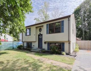 28 Harvard St, New Bedford, Massachusetts, 2 Bedrooms Bedrooms, 4 Rooms Rooms,2 BathroomsBathrooms,Residential,For Sale,Harvard St,73416738